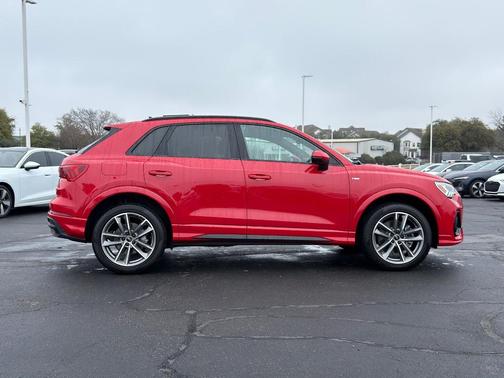 2025 Audi Q3 45 S line Premium