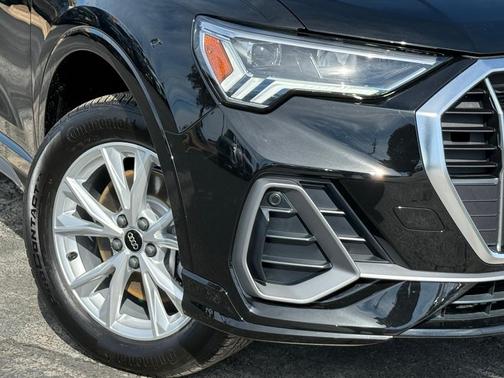 2025 Audi Q3 45 S line Premium