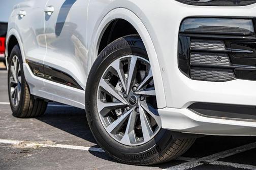 2025 Audi Q6 e-tron Premium