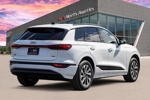 2025 Audi Q6 e-tron Premium