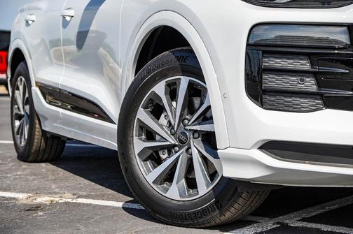 2025 Audi Q6 e-tron Premium