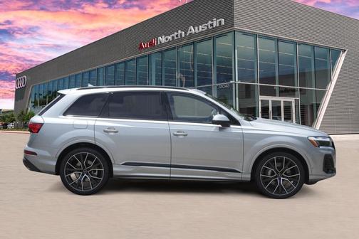 2025 Audi Q7 55 Premium Plus