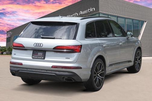 2025 Audi Q7 55 Premium Plus