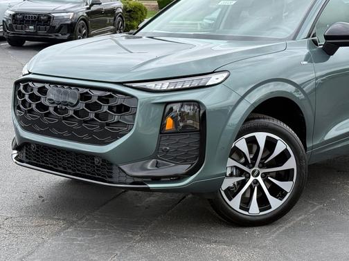 Sage Green Metallic 2026 Audi Q3 S line