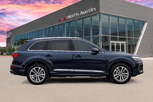 2025 Audi Q7 55 Premium Plus