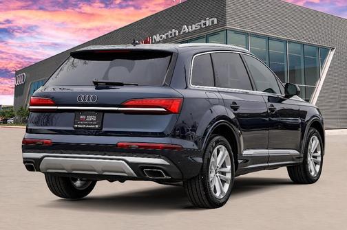 2025 Audi Q7 55 Premium Plus