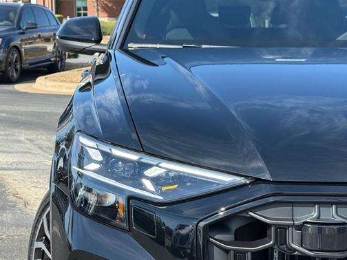 2026 Audi SQ8 4.0T Prestige