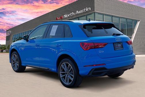 2023 Audi Q3 45 S line Premium