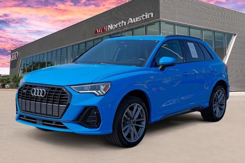 2023 Audi Q3 45 S line Premium