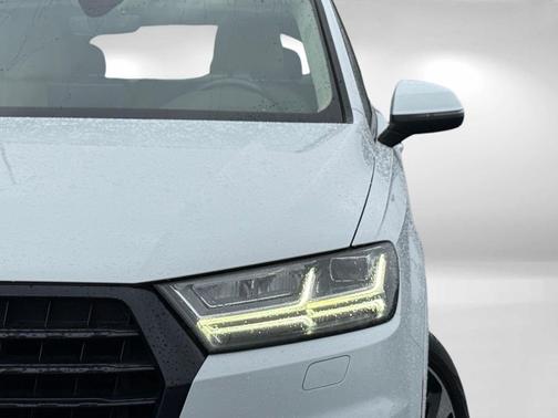 2019 Audi Q7 55 Premium Plus