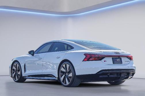 2026 Audi S e-tron GT Premium Plus