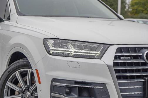 2019 Audi Q7 55 Premium Plus