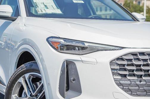 2025 Audi Q5 2.0T quattro Premium