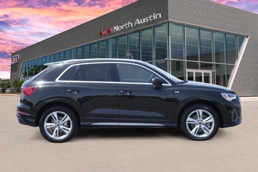 2024 Audi Q3 45 S line Premium