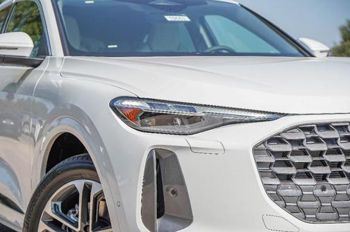 2025 Audi Q5 2.0T quattro Premium