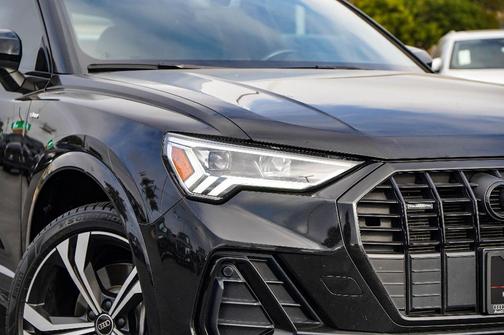 2023 Audi Q3 45 S line Premium