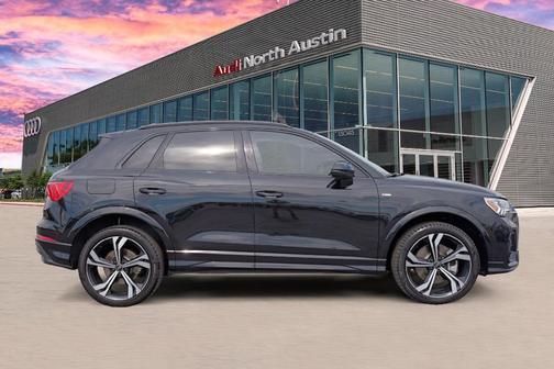 2023 Audi Q3 45 S line Premium