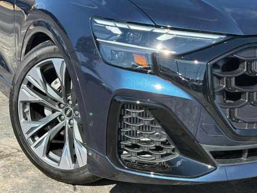 2026 Audi Q8 55 Premium