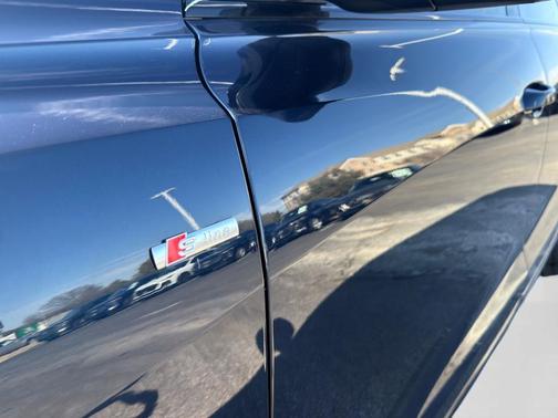 2026 Audi Q8 55 Premium