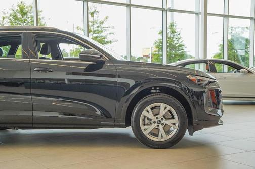 2025 Audi Q5 2.0T quattro Premium