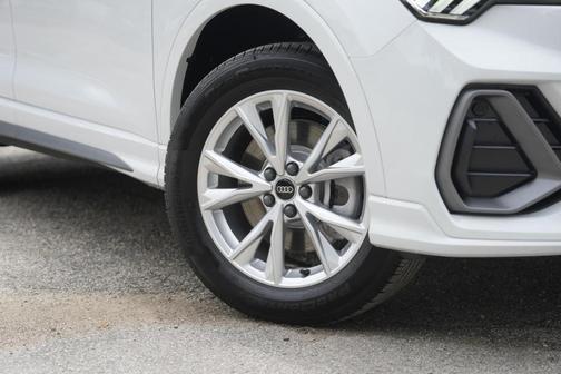 2025 Audi Q3 45 S line Premium