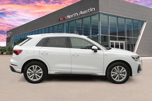 2025 Audi Q3 45 S line Premium