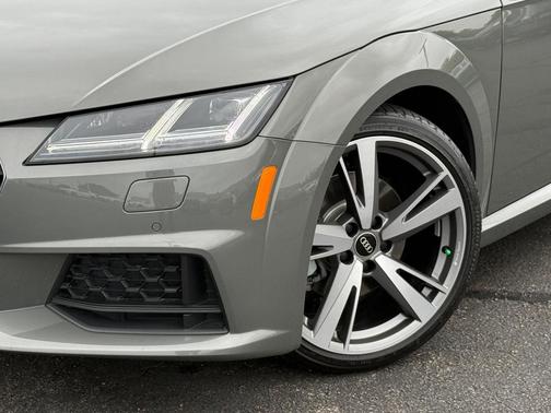 Chronos Gray Metallic / Black Roof 2023 Audi TT 2.0T