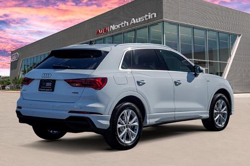 2025 Audi Q3 45 S line Premium