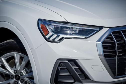 2025 Audi Q3 45 S line Premium