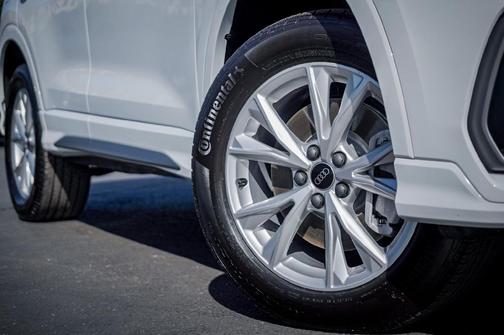 2025 Audi Q3 45 S line Premium