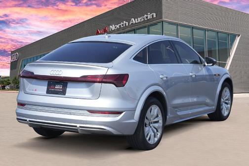 2023 Audi e-tron S Prestige