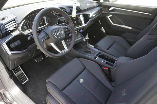 2025 Audi Q3 45 S line Premium
