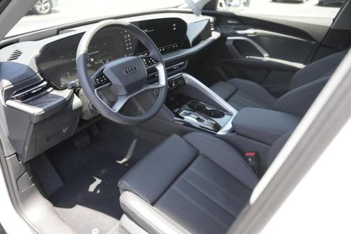 2025 Audi Q5 2.0T quattro Premium