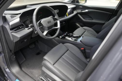 2025 Audi Q6 e-tron Premium