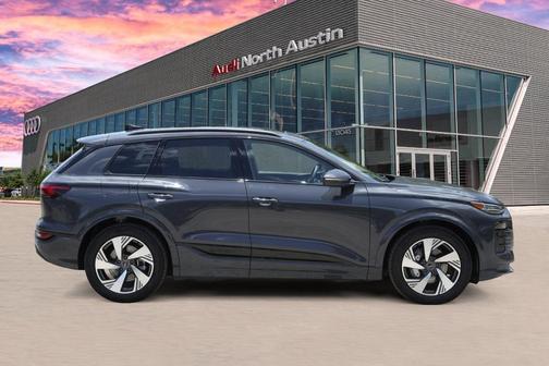 2025 Audi Q6 e-tron Premium
