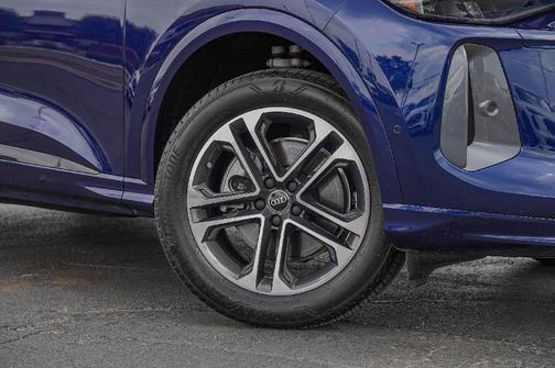 2025 Audi Q5 2.0T quattro Premium