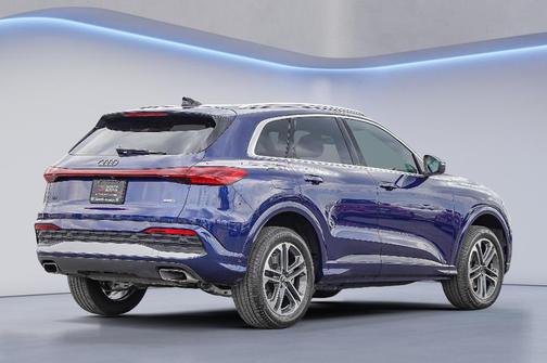 2025 Audi Q5 2.0T quattro Premium