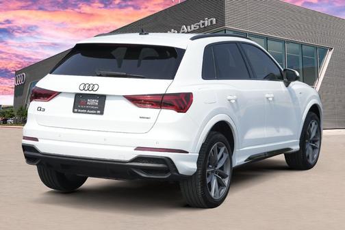 2025 Audi Q3 45 S line Premium