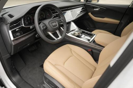 2025 Audi Q7 55 Premium