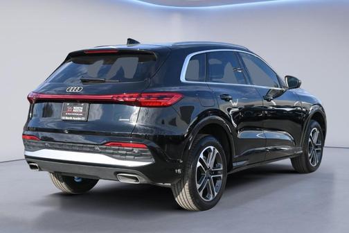 2025 Audi Q5 2.0T quattro Premium