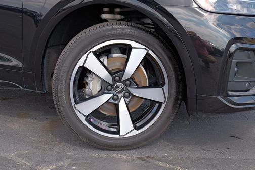 2023 Audi Q5 45 S line Premium Plus