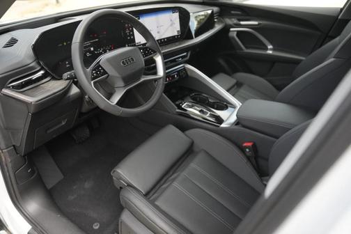 2025 Audi Q5 2.0T quattro Premium