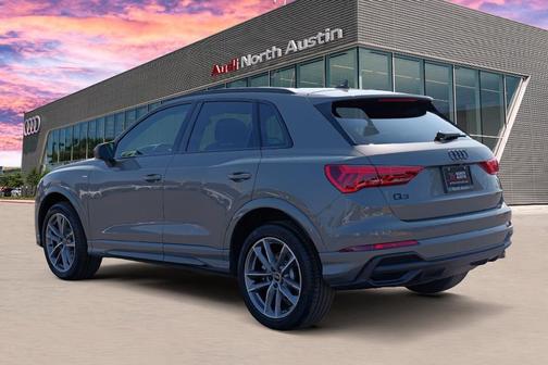 2025 Audi Q3 45 S line Premium