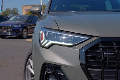 2025 Audi Q3 45 S line Premium