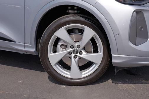 2025 Audi Q5 2.0T quattro Premium