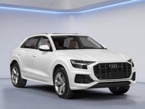 2022 Audi Q8 55 Premium Plus