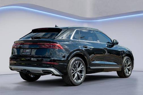 2024 Audi Q8 55 Premium