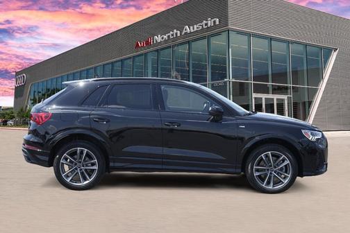 2025 Audi Q3 45 S line Premium