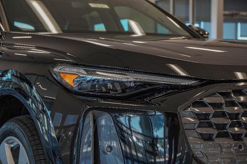 2025 Audi Q5 2.0T quattro Premium