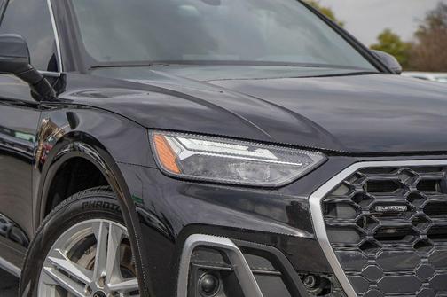 2023 Audi Q5 e 55 S line quattro Premium